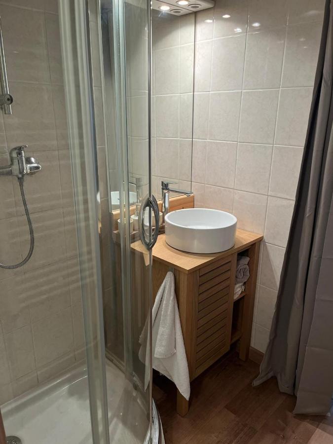 Chambres D'Hotes Marylou Valensole Exterior photo